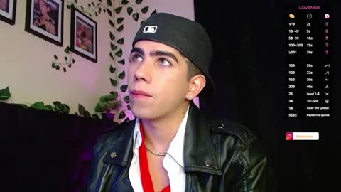 Lyle Bennett Freelance Model online show from 02/14/25, 01:18