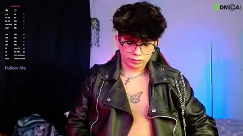 Lyle Bennett Freelance Model online show from 11/07/25, 11:21