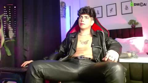 Lyle Bennett Freelance Model online show from 03/12/26, 12:00