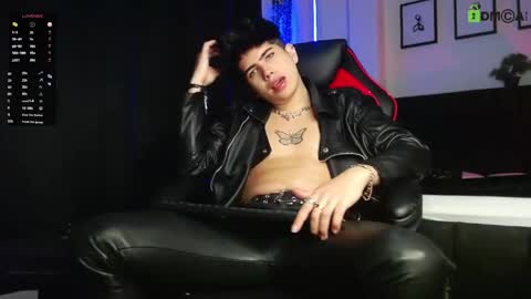 Snapshot of lylebennett_ chatting on 05/18/26, 08:03 Lyle Bennett Freelance Model online show from 05/18/26, 08:03