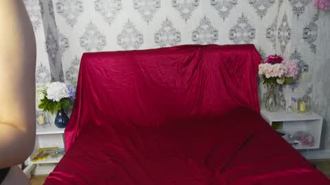 Lylian online show from 04/11/26, 07:13