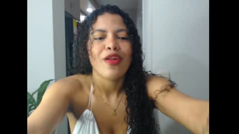 lylii_evans online show from 12/04/24, 02:53