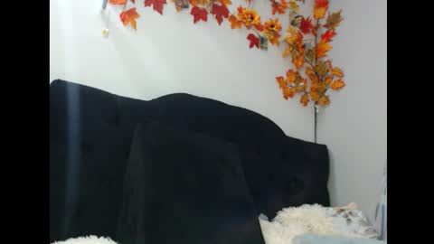 lylii_evans online show from 09/18/25, 01:18