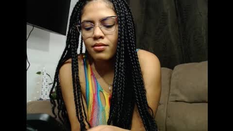 lylii_evans online show from 10/04/25, 12:19