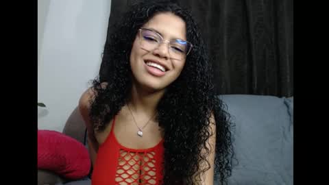 lylii_evans online show from 11/19/25, 01:27