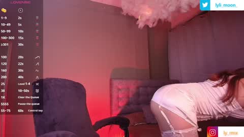 Snapshot of lylita_moon chatting on 04/11/26, 03:55 Littl online show from 04/11/26, 03:55