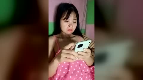 Lyly online show from 06/15/26, 08:33