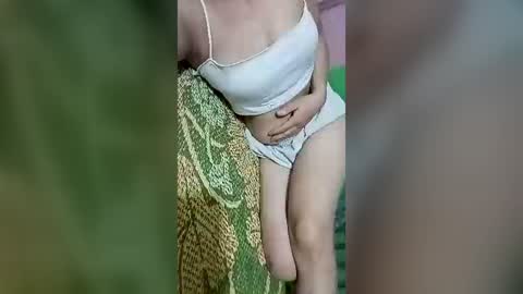 Lyly online show from 07/17/26, 08:24