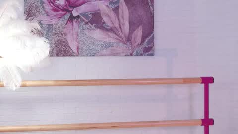 Lyly   online show from 02/23/25, 09:00