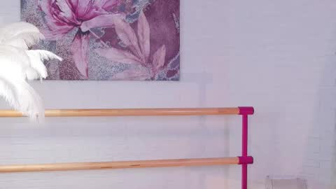 Lyly   online show from 03/05/25, 12:00