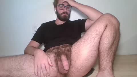 Snapshot of lynchian14 chatting on 09/29/25, 06:24 lynchian14 online show from 09/29/25, 06:24