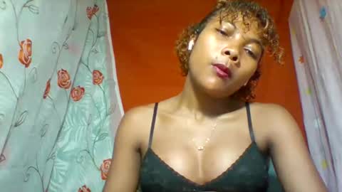 lyndah19 online show from 01/10/26, 09:30