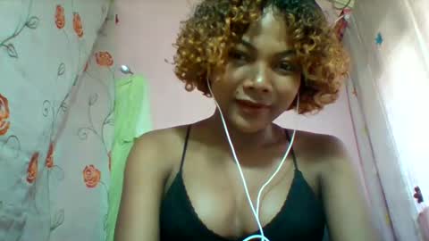 lyndah19 online show from 03/06/26, 07:49