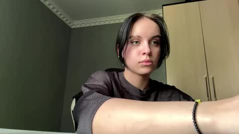 Eva online show from 05/21/26, 07:59