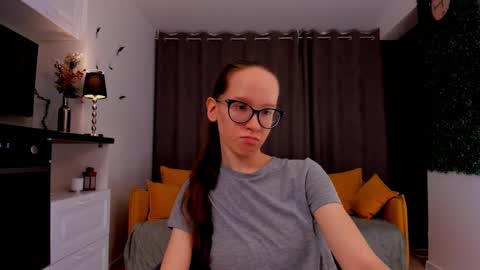 Sara online show from 02/23/25, 04:13