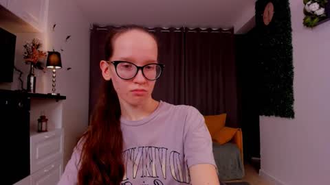 Sara online show from 03/04/25, 10:27