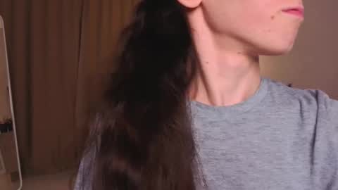 Sara online show from 12/02/25, 04:35