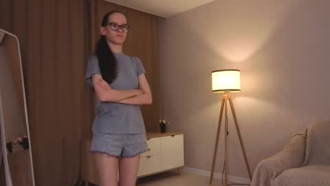 Sara online show from 02/08/26, 04:10