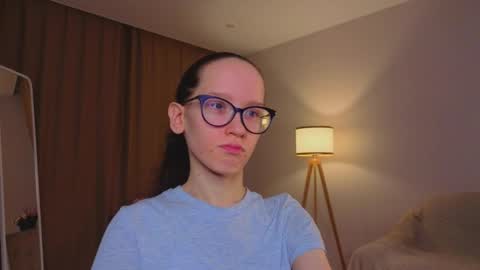 Sara online show from 03/26/26, 04:23