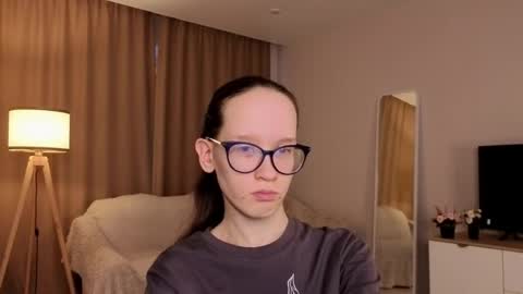 Sara online show from 04/21/26, 01:42