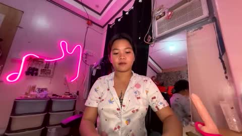 I am Lyn- DONT FORGET TO FOLLOW ME online show from 10/16/25, 11:50