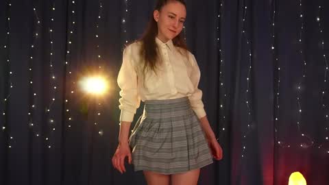 Snapshot of lynn_feline chatting on 01/19/25, 05:39 Lynn online show from 01/19/25, 05:39