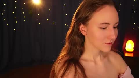 Snapshot of lynn_feline chatting on 02/14/25, 11:10 Lynn online show from 02/14/25, 11:10