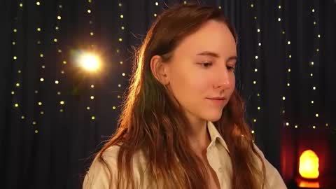 Snapshot of lynn_feline chatting on 02/25/25, 09:09 Lynn online show from 02/25/25, 09:09