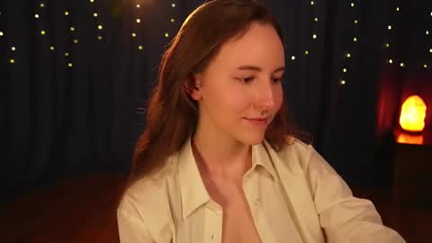 Snapshot of lynn_feline chatting on 02/25/25, 12:13 Lynn online show from 02/25/25, 12:13