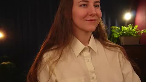 Snapshot of lynn_feline chatting on 11/29/25, 01:14 Lynn online show from 11/29/25, 01:14