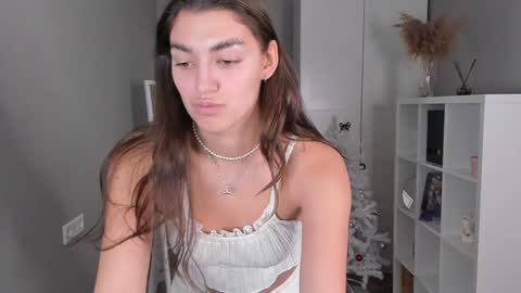  LYNN  online show from 01/04/25, 06:19