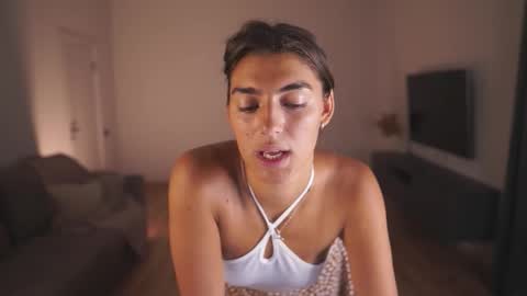  LYNN  online show from 10/20/25, 06:14