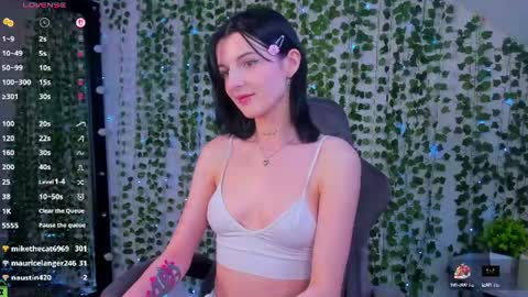 Lynn online show from 07/23/26, 01:58