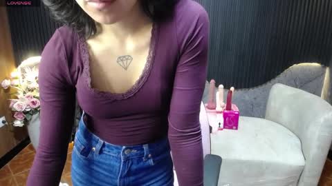 lynn_turner_ online show from 04/12/26, 12:32