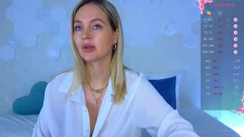 Lana online show from 10/27/25, 03:43