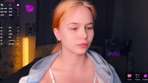 Cozy Lynns room online show from 02/15/26, 01:20