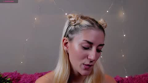 Snapshot of lynngarney chatting on 12/16/24, 10:40 Lika online show from 12/16/24, 10:40