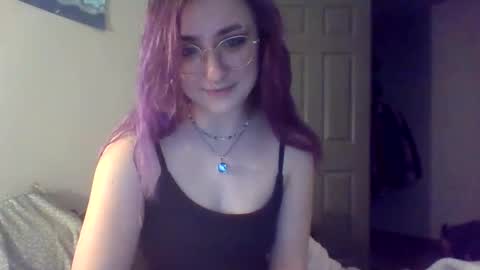 Snapshot of lynnkitten69000 chatting on 02/21/26, 07:59 Lynn online show from 02/21/26, 07:59