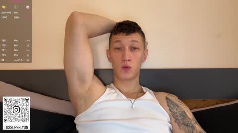 Snapshot of lyon_power_ chatting on 01/14/25, 08:41 Dani online show from 01/14/25, 08:41