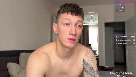 Snapshot of lyon_power_ chatting on 02/16/25, 09:48 Dani online show from 02/16/25, 09:48