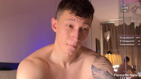 Snapshot of lyon_power_ chatting on 02/22/25, 09:56 Dani online show from 02/22/25, 09:56