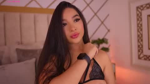 Snapshot of lyrabellini chatting on 07/18/26, 11:03 online show from 07/18/26, 11:03