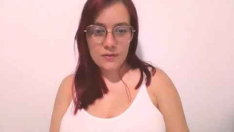 Snapshot of lyracarter chatting on 04/21/26, 11:07 Lyra Carter online show from 04/21/26, 11:07