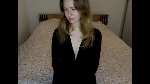 Lura online show from 03/10/26, 05:29