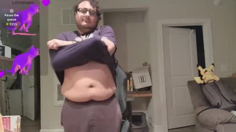 Snapshot of lyxx_2 chatting on 10/13/25, 11:49 lyxx_2 online show from 10/13/25, 11:49