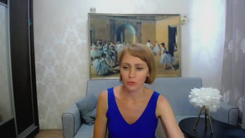 Snapshot of m00n_bloom chatting on 07/30/26, 08:13 Ask me online show from 07/30/26, 08:13