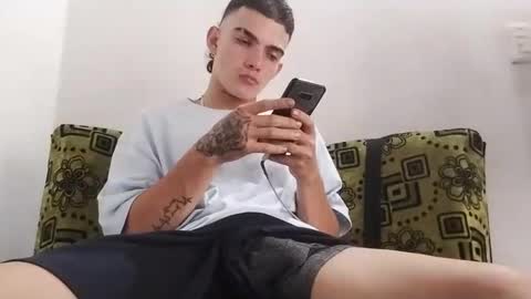 m0ntana777 online show from 02/22/25, 12:19