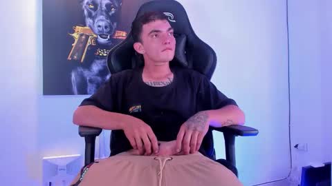 m0ntana777 online show from 11/29/25, 09:51