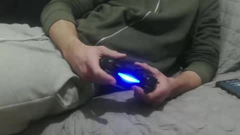 m4dh4tter24 online show from 12/10/24, 09:22