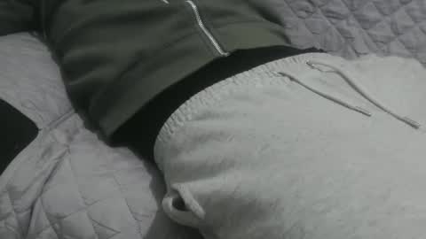 m4dh4tter24 online show from 12/24/24, 08:27